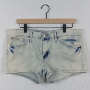 NWT VIP Jeans Light/Bleach Washed Denim Shorts XL